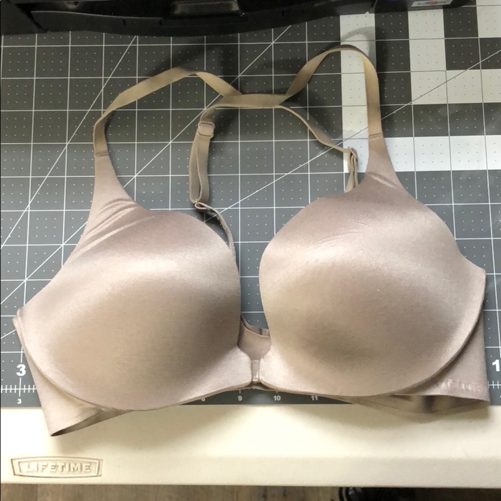 VA 34C front latch racerback bra